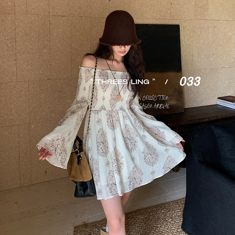 THREES LING ® 033 秋季新款波西米亚风一字肩打揽连衣裙#D200