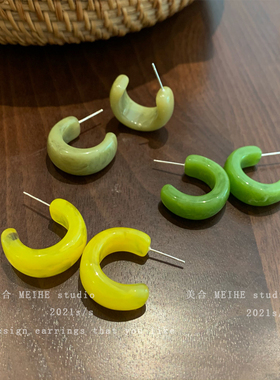 韩国秋季复古青石绿C型耳环耳饰2021气质小巧晕染纹黄色简约耳钉