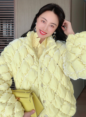 TRACY CHU 蚕丝底布丝绒面黑色，鹅黄色，芭比粉鹅绒羽绒服