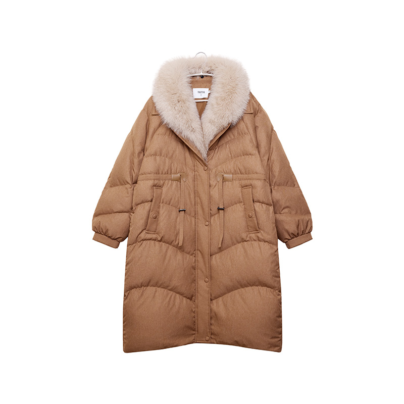 大狐狸毛领芥茉色鹅绒服