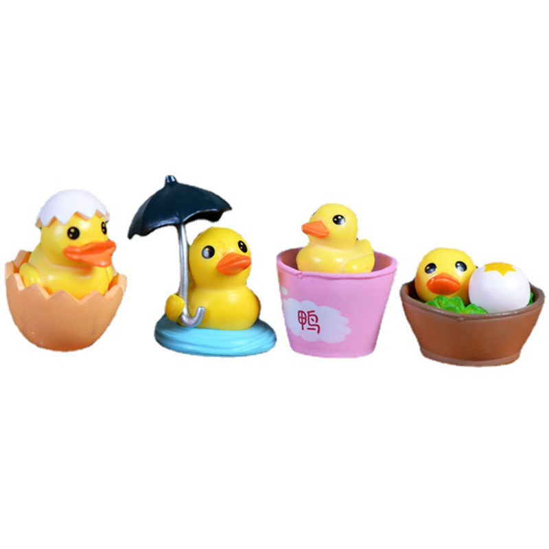 卡通木桶小黄鸭子公仔孩子戏水玩具多肉盆景摆件创意烘焙蛋糕饰品