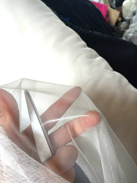白色服装窗帘蕾丝网纱布料