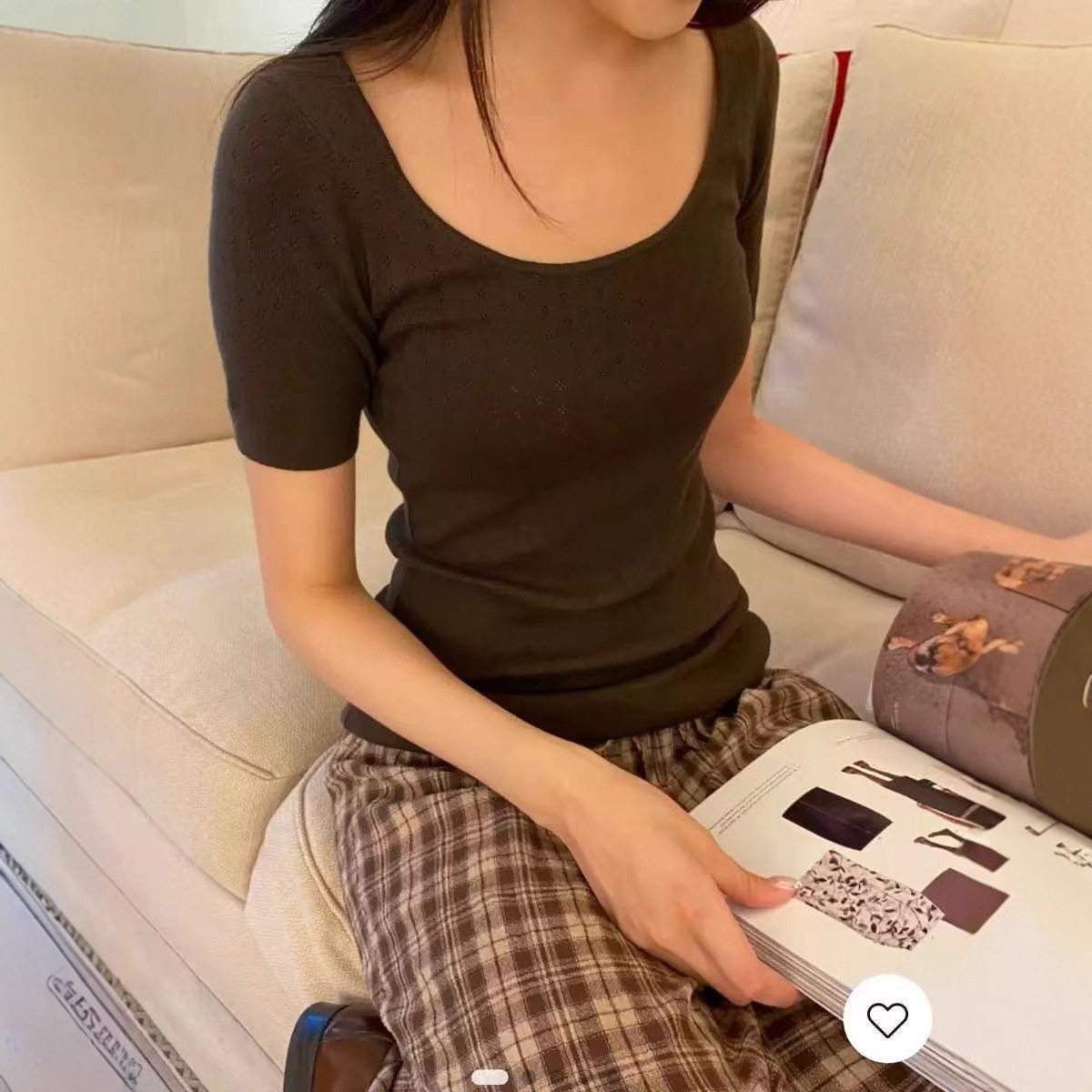 小海鸥深棕镂空针织短袖
