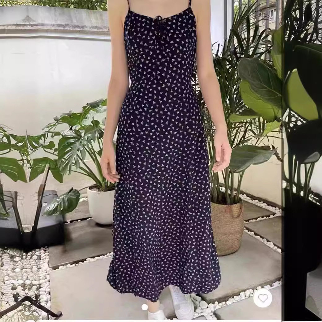 小海鸥藏蓝碎花V领收腰连衣裙