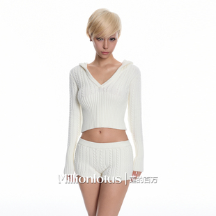 百万 白色麻花针织高级连帽套装 秋季 慵懒纯欲V领短款 新款 莲
