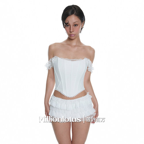 莲的百万 纯欲白色一字肩蕾丝束腰缎面短裙 荷叶边短裙套装