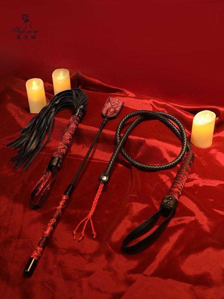 铃铛项圈女颈带链子puppy小圈工具choker皮质项链手铐套装k9新款