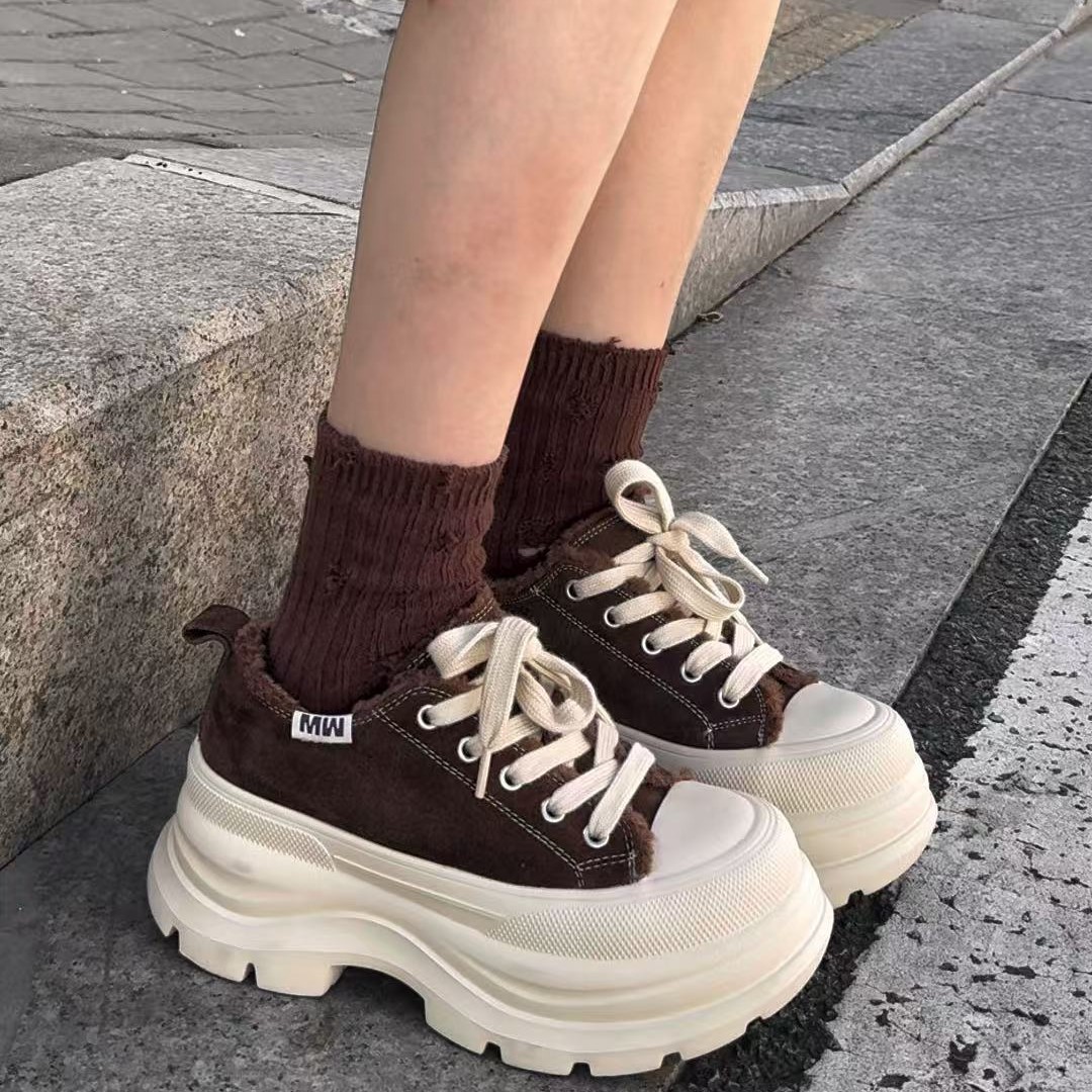 欧货磨砂真皮松糕厚底系带女鞋2025秋冬加绒保暖小个子增高休闲鞋