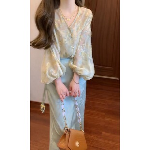 女神绝美裙子春新中式国风氛围感剪花衬衫高腰提花半身裙二件套装