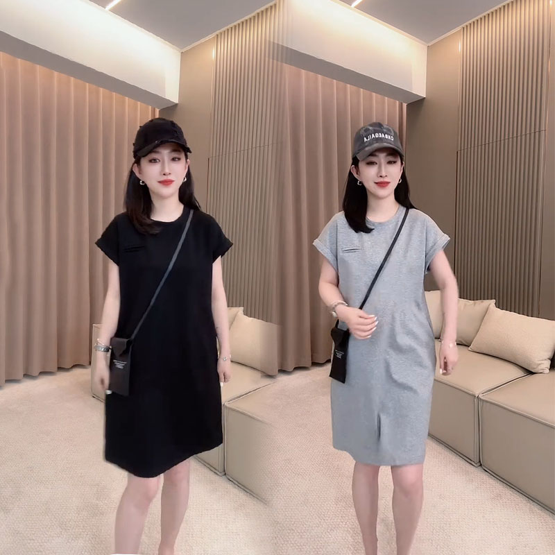 简约时尚设计连衣裙女2025夏季新款休闲宽松纯色短袖中长款T恤裙