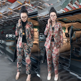 时尚套装女2026年春季新款时尚百搭休闲花色西服外套小脚裤两件套