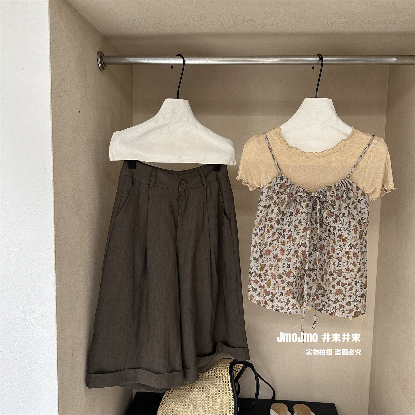韩系慵懒风复古咖色碎花吊带背心女夏季百搭松弛碎花上衣叠穿上衣