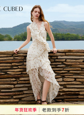 ELLIGIOI烂漫小花压褶不对称荷叶边无袖v领连衣裙女2025夏季新款