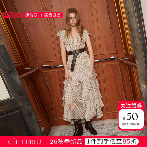 CEECUBED花边V领宫廷风长连衣裙
