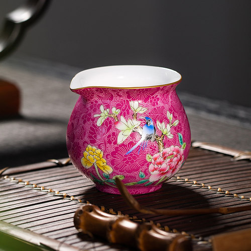 枭窑手工手绘锦地花鸟公道杯扒花