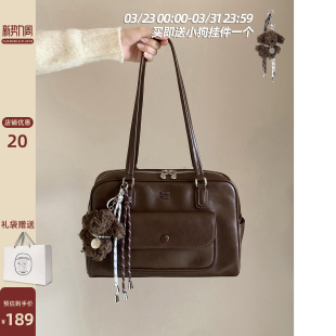 南风Chio2nd 春夏通勤女包手提单肩包 浓咖生巧枕头包包女2026新款