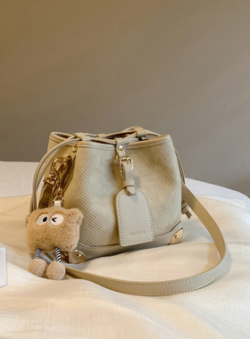 南风Chio2nd 半岛光影水桶包包女2026新款今年流行百搭单肩斜挎包