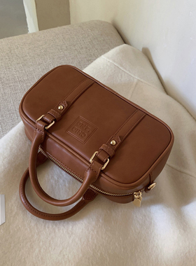 南风Chio2nd 金秋邮差保龄球包包女2026新款手提包通勤单肩斜挎包