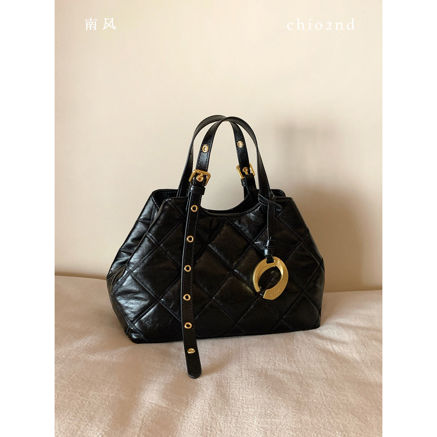 南风Chio2nd 秋暄曼波托特包包女高级感月牙扣精致菱格手提斜挎包