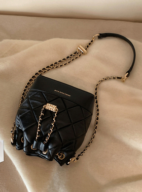南风Chio2nd 肯辛公园水桶包2026超火精致小包包女黑色链条斜挎包
