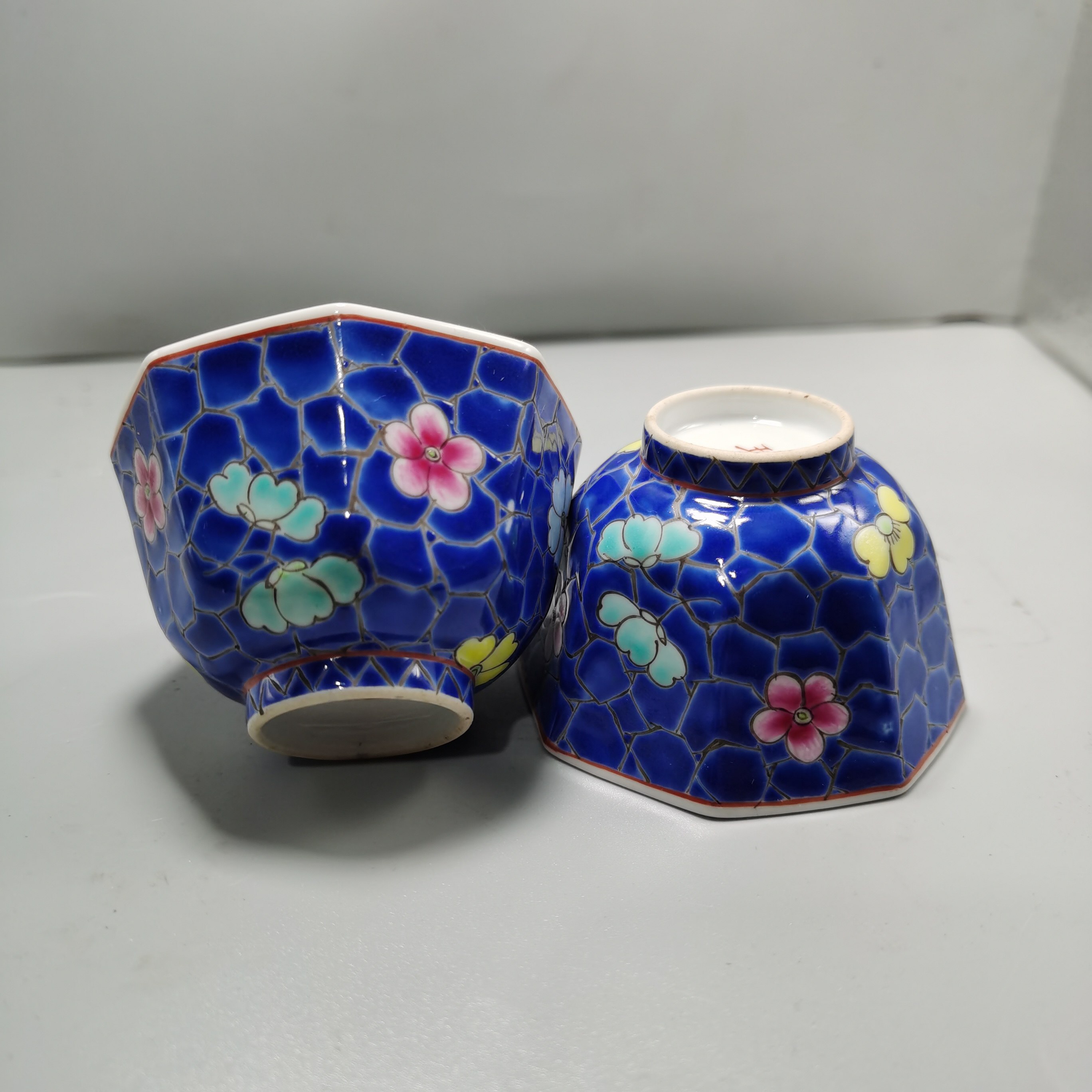 手绘景德镇老库存厂货粉彩玩玉款冰梅八角茶杯品茗杯 实用收藏