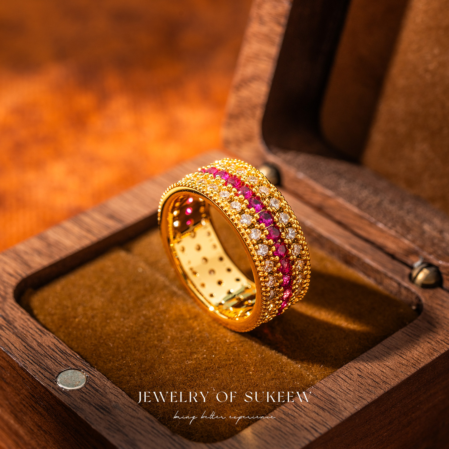 SUKEEW/酥可 新中式古法轻奢点钻戒指三排镶嵌红宝石高级时尚指环