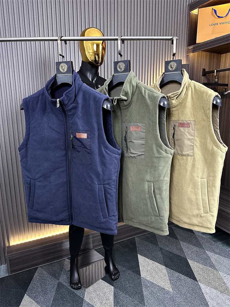 双面可穿！摇粒绒保暖！马甲