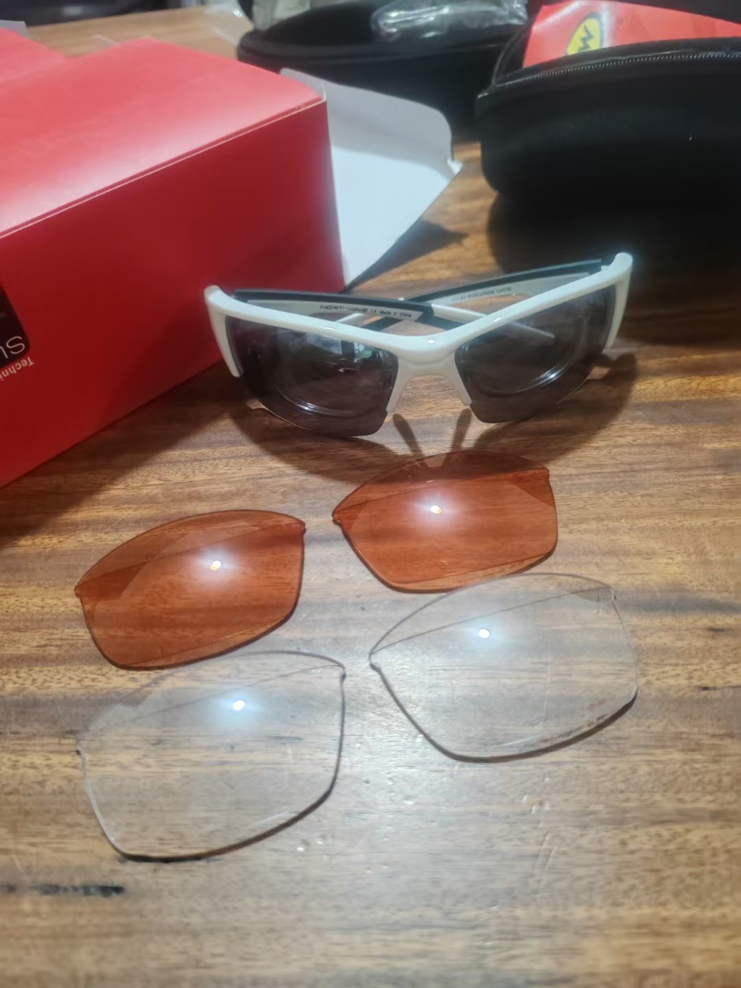 特价正品意大利nw骑行眼镜 三副镜片