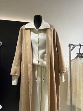 LILI深圳冬款实体店实拍保暖慵懒气质系带外套100%羊毛中长款大衣