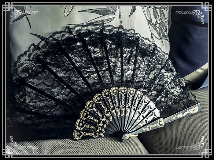 现货包邮洛丽塔随身便携蕾丝新娘折扇巴洛克宫廷舞蹈古风复古古典