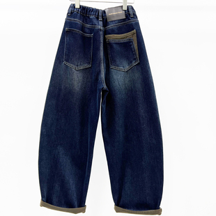 牛道途2025冬新款加绒女宽松牛仔弯刀裤欧货休闲大码香蕉裤镰刀裤