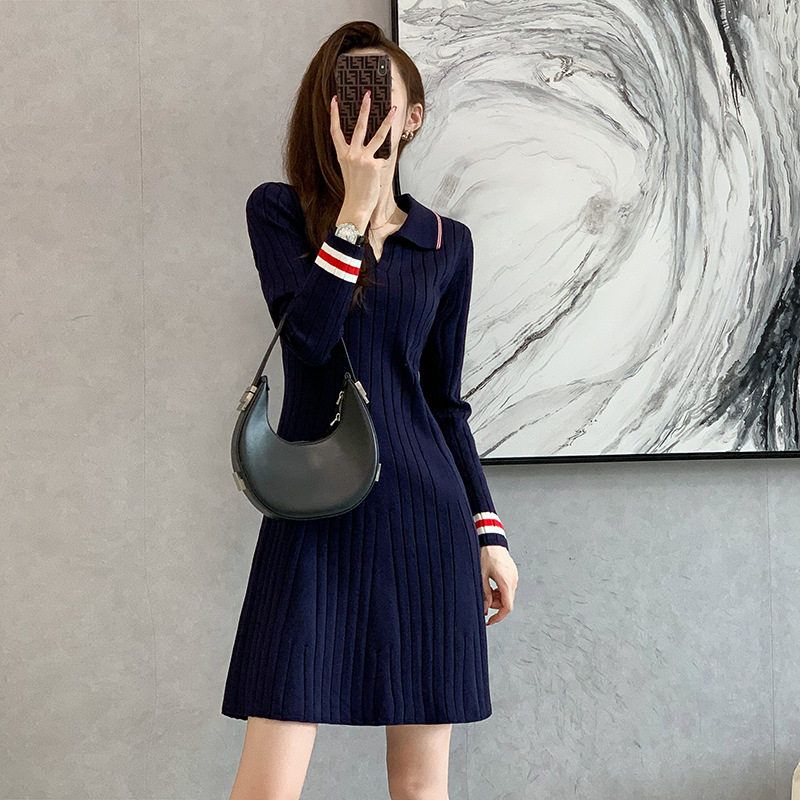 修身显瘦a字针织连衣裙2025秋季新款女装翻领气质长袖打底毛衣裙