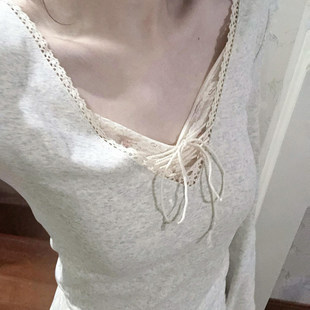 上衣 显瘦纯欲内搭打底衫 bm蕾丝花边系带低胸V领长袖 t恤女秋冬修身