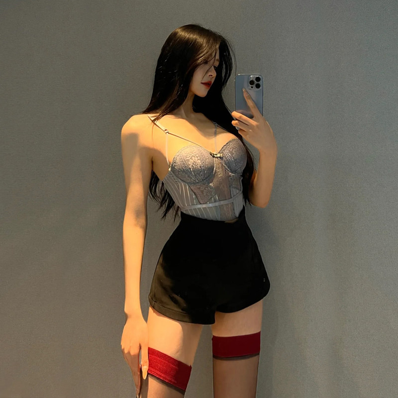 内搭抹胸聚拢钢圈塑形衣性感黑色外穿吊带蕾丝法式复古塑身上衣女