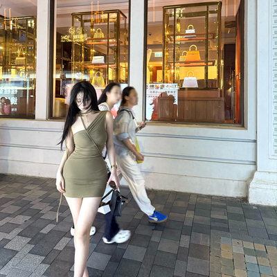 MISSCHANGE无袖挂脖斜肩连衣裙