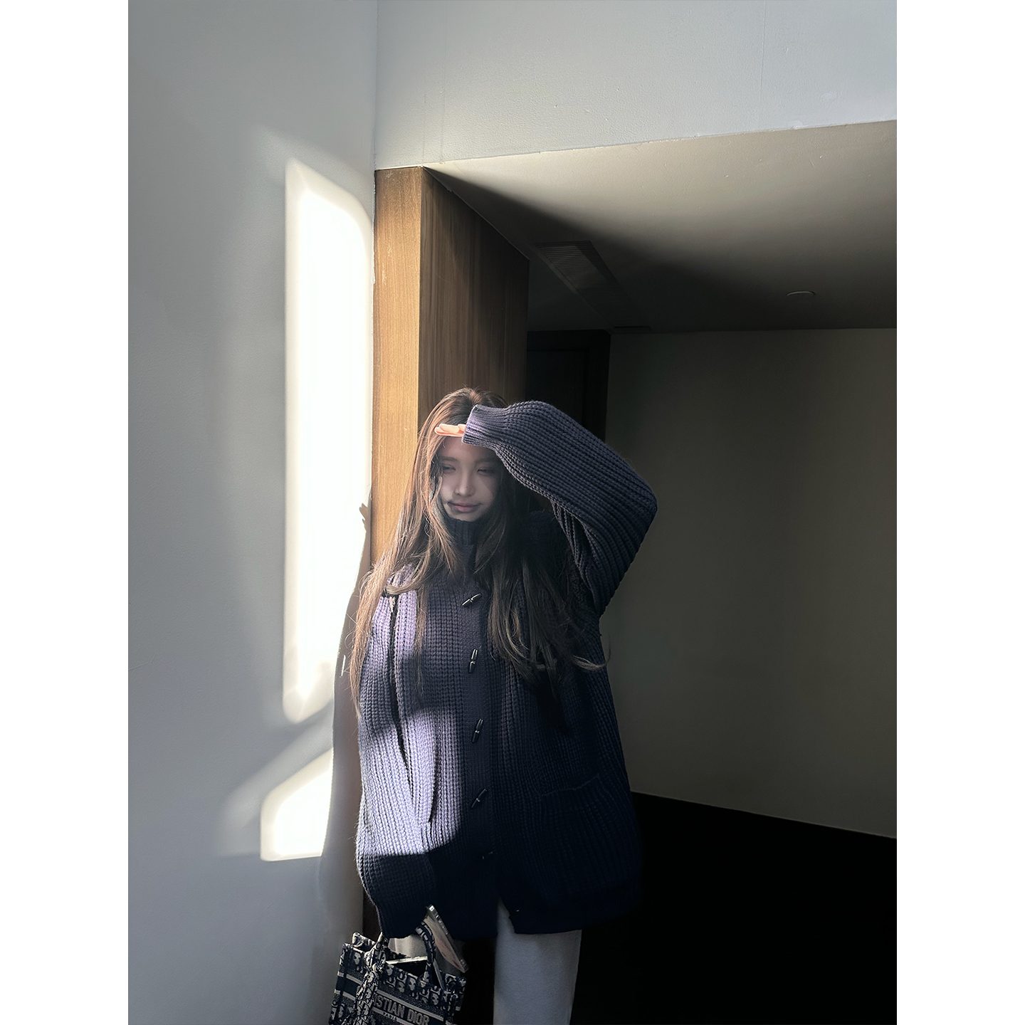 超厚实复古高领牛角扣毛衣外套