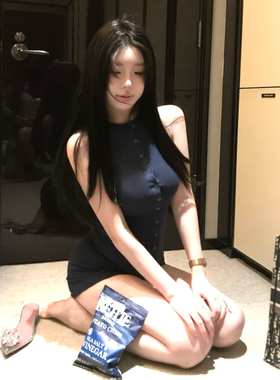 【基础好穿】MISS CHANGE/醋酸天丝圆领开襟纽扣无袖上衣