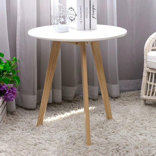 Небольшой круглый стол простые повседневные мини -сплошные древесины сеть красная северная европейская спальня Балкон балкон на несколько дней, чтобы договориться о небольшом столе