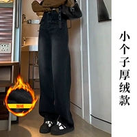 Черный маленький толстый бархат