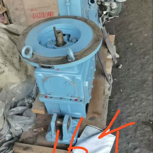 可维修SEW减速机4TkCV225NE。。16台议价