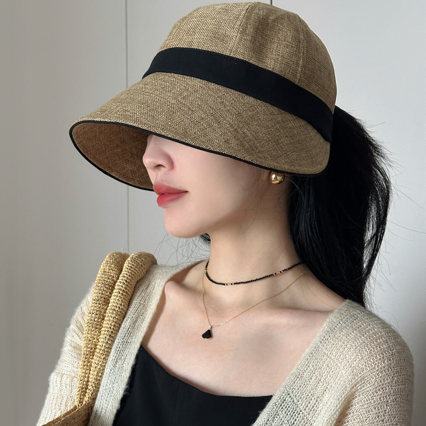 出口日单显脸小宽檐鸭舌防晒帽轻盈仿亚麻扎马尾渔夫帽防紫外线夏