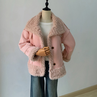 粉色皮毛一体外套女短款2025冬新款chic羊羔毛加绒加厚设计感棉服