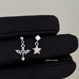 复古做旧翅膀十字架吊坠耳骨钉男超酷镶钻星星耳钉钛钢螺丝耳环女