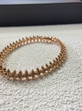 V金镀咪金欧美跨境热销铆钉手链18K玫瑰金精工CNC子弹头带钻手镯