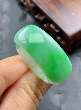 23.24号缅甸天然A货翡翠 T1034 内径20.5mm 冰阳绿马鞍戒指扳指