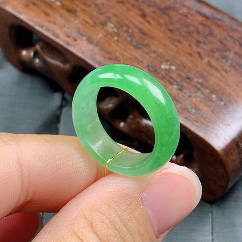 13-14号缅甸天然A货翡翠 T807 内径17.2mm  冰种满绿晴绿宽边戒指
