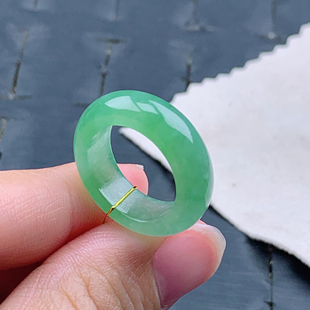3.9 11号缅甸天然A货翡翠 6.6 内径16.5 冰胶满绿戒指宽边 T755