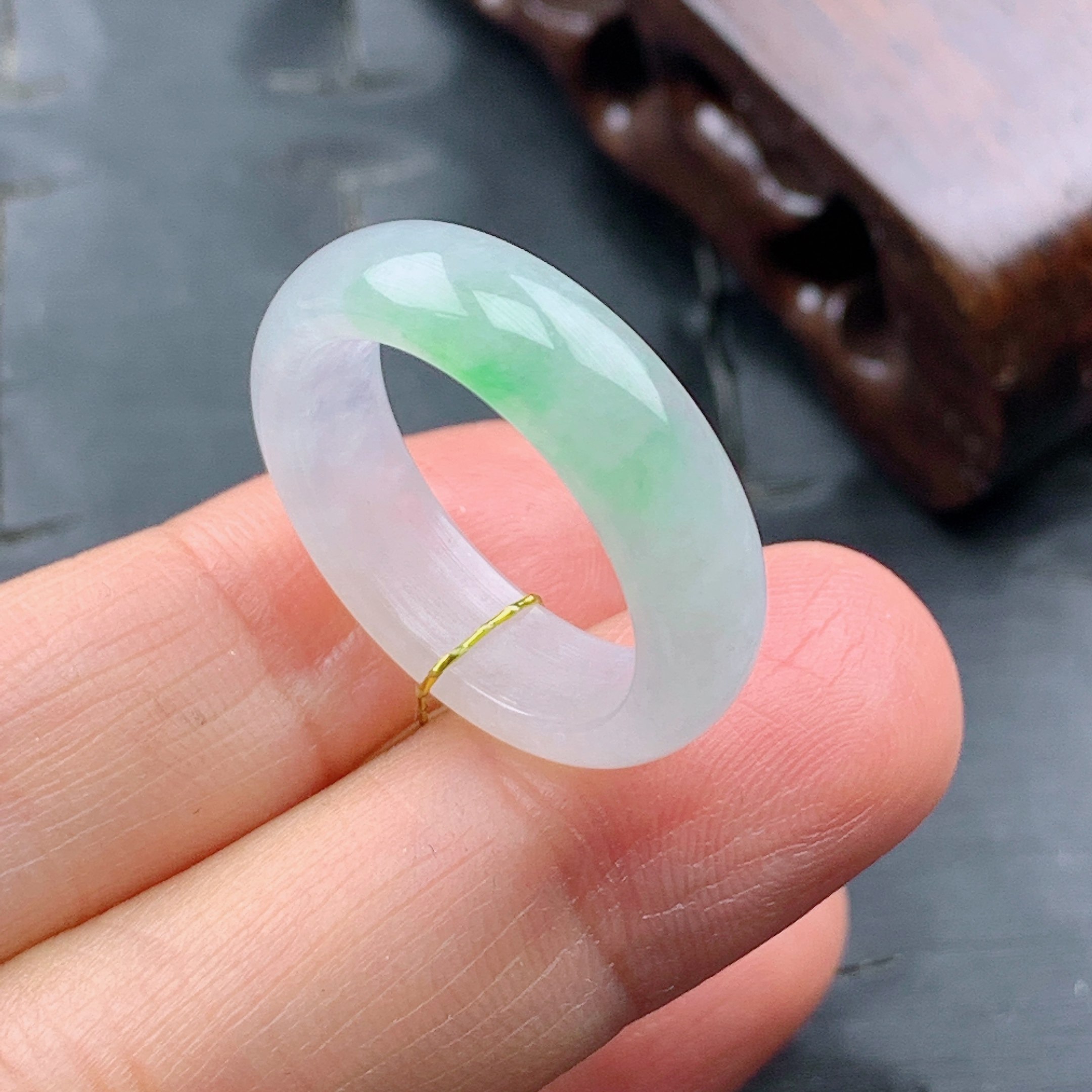 16号缅甸天然A货翡翠 T1035 内径18/5.7/3mm 冰种飘绿戒指