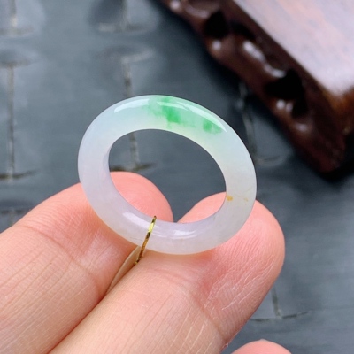 7号缅甸天然A货翡翠 T1040 内径15/3.7/3.4mm 冰飘阳绿戒指细条