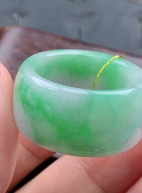 23-24号缅甸天然A货翡翠 T1010 内径20.6/13.2/3.9mm飘绿轮胎戒指